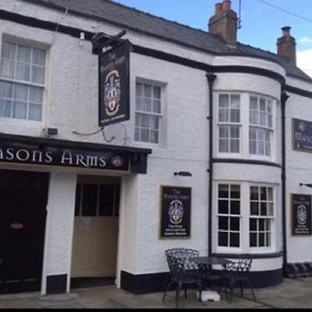 The Masons Arms Bed & Breakfast Norham Bagian luar foto