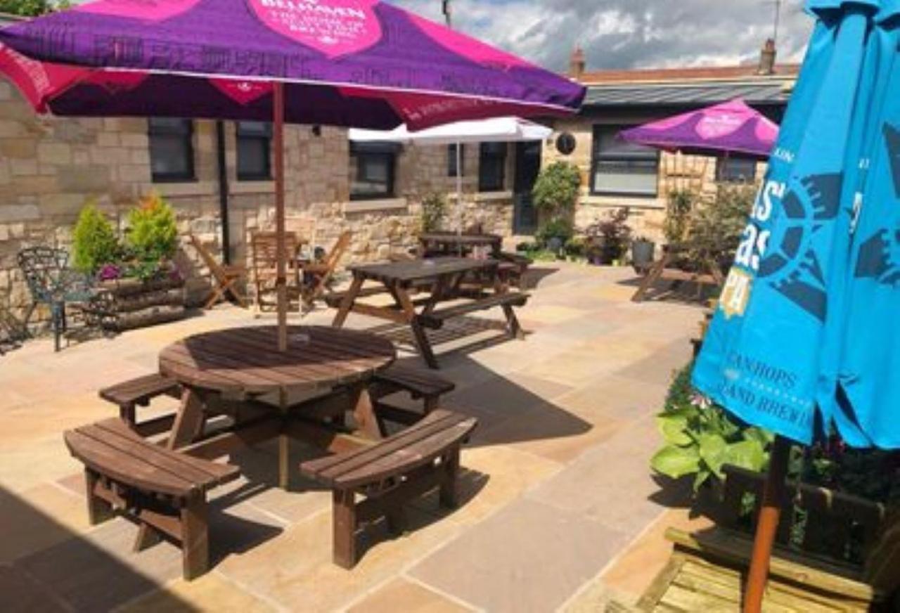 The Masons Arms Bed & Breakfast Norham Bagian luar foto