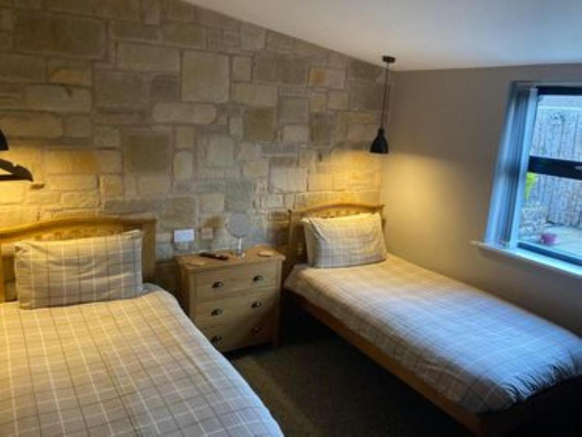 The Masons Arms Bed & Breakfast Norham Bagian luar foto