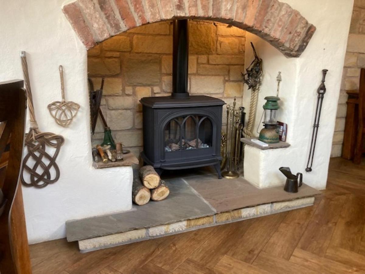 The Masons Arms Bed & Breakfast Norham Bagian luar foto